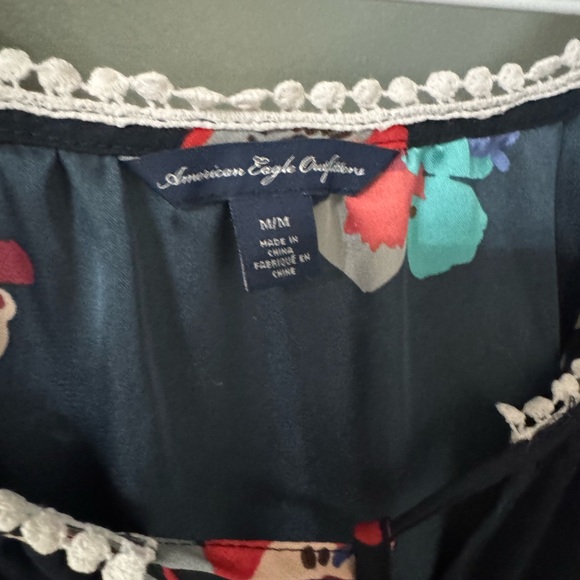 American Eagle Outfitters Flowy Black Floral Blouse - Picture 2 of 5